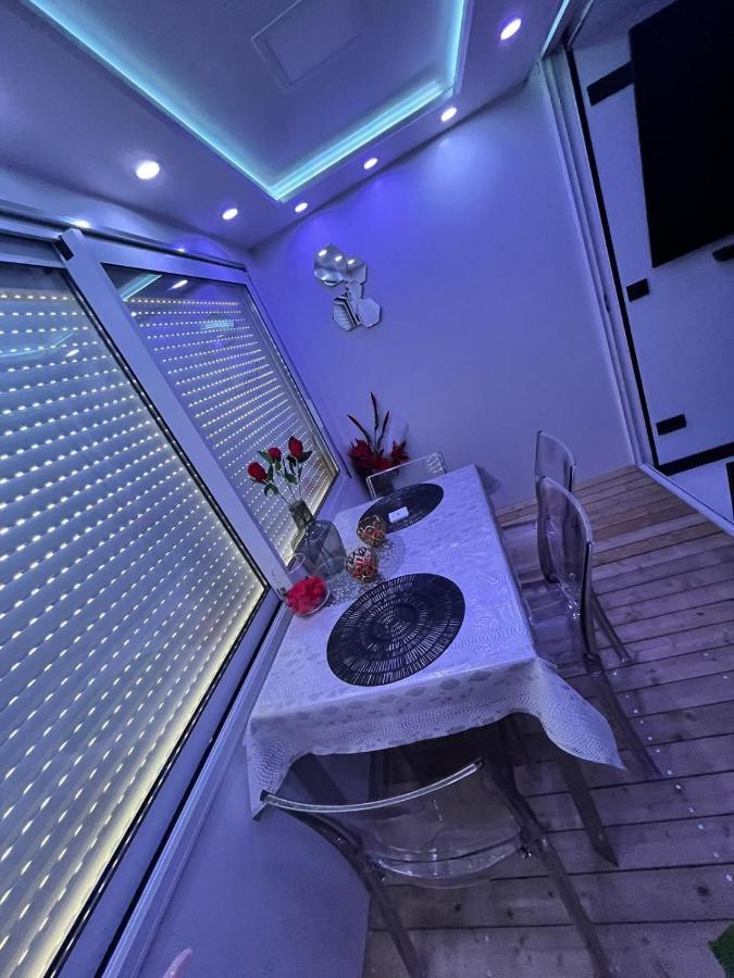 C12 Deluxe Apartment Agde Bagian luar foto