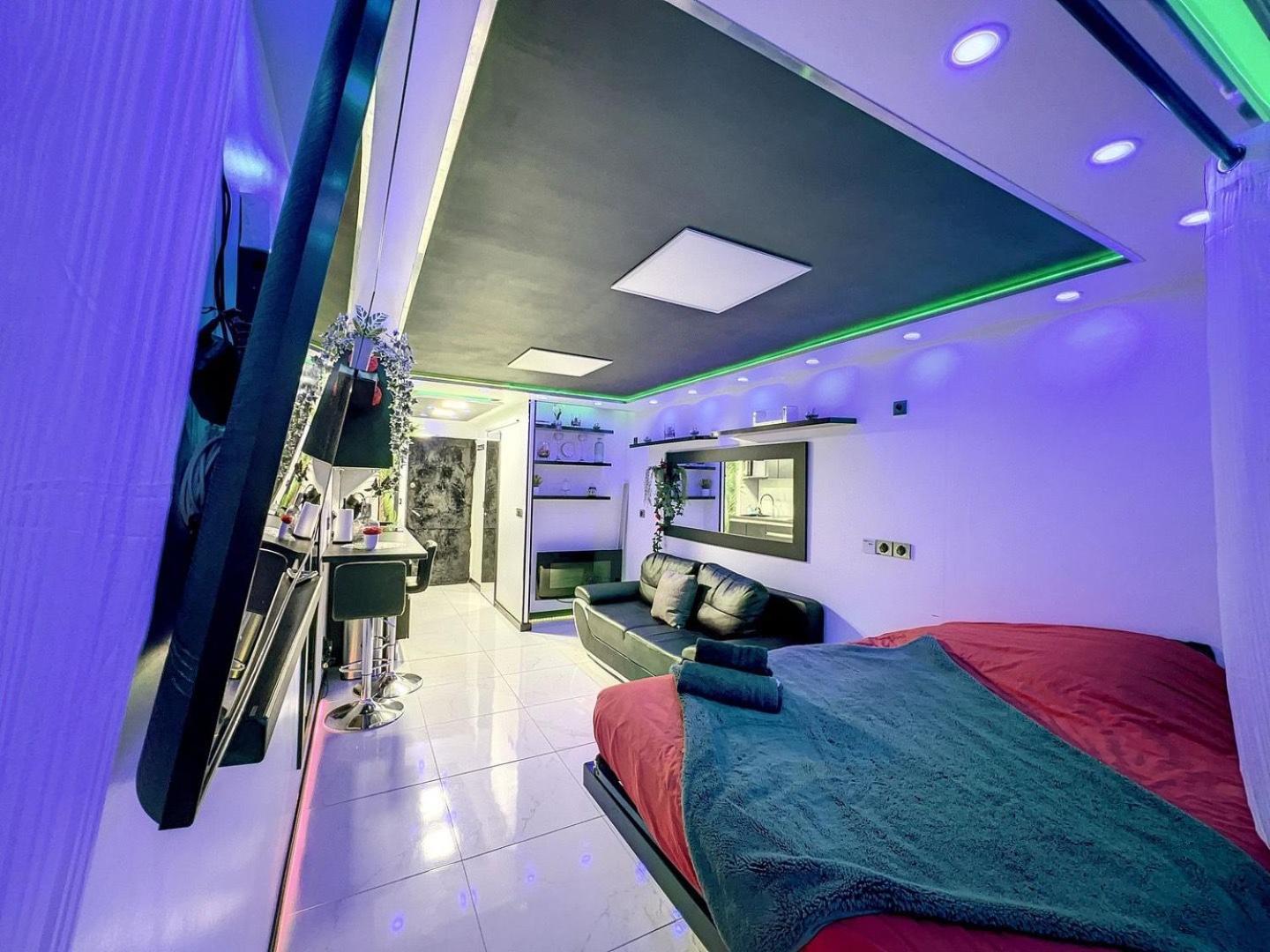 C12 Deluxe Apartment Agde Bagian luar foto