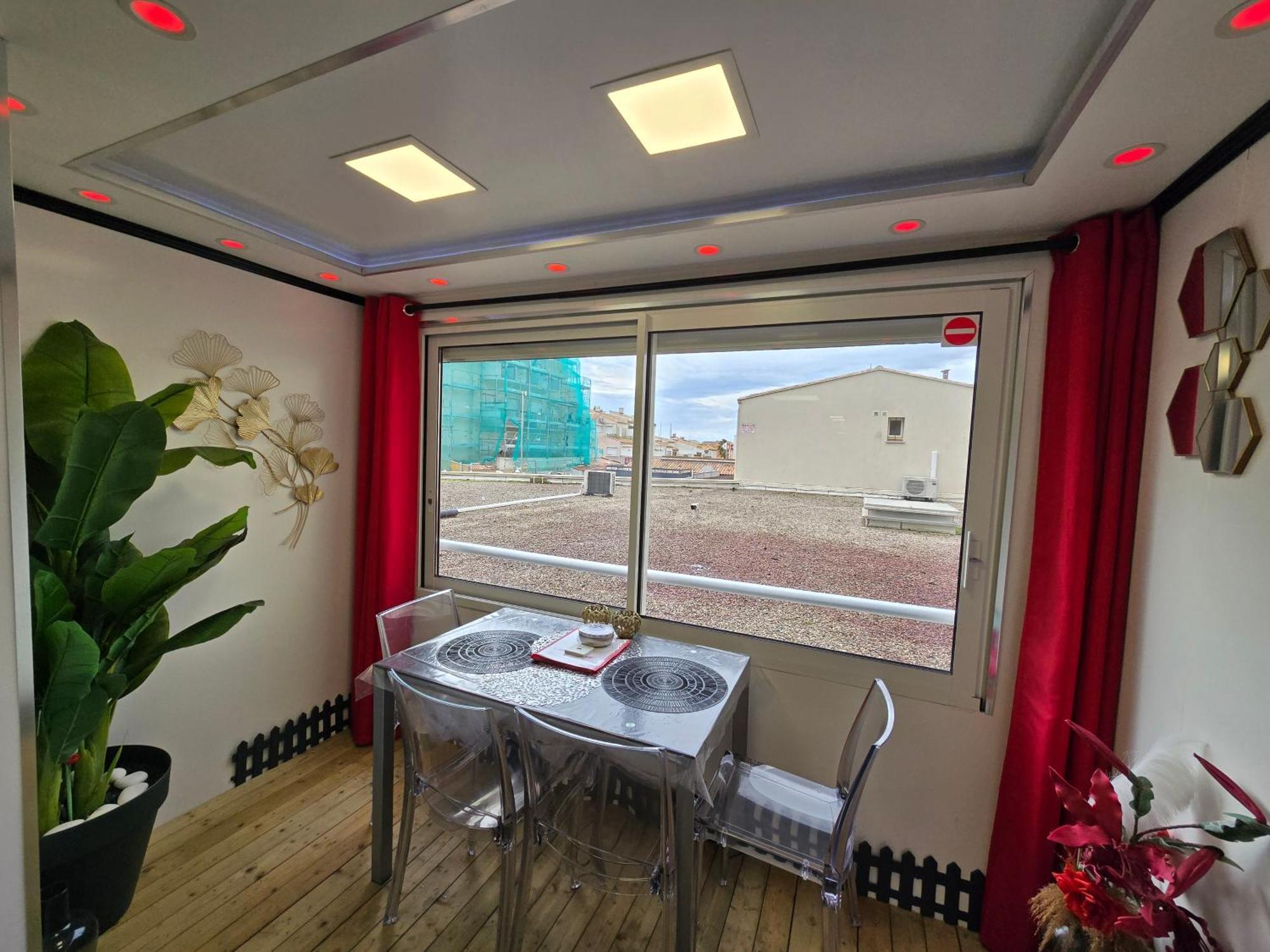 C12 Deluxe Apartment Agde Bagian luar foto